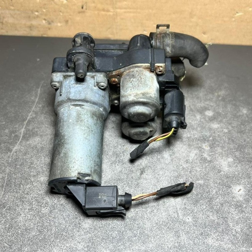 00-06 Mercedes Benz W220 S-Klasse Wasserpumpe Heizungsregelventil A220 8300284
