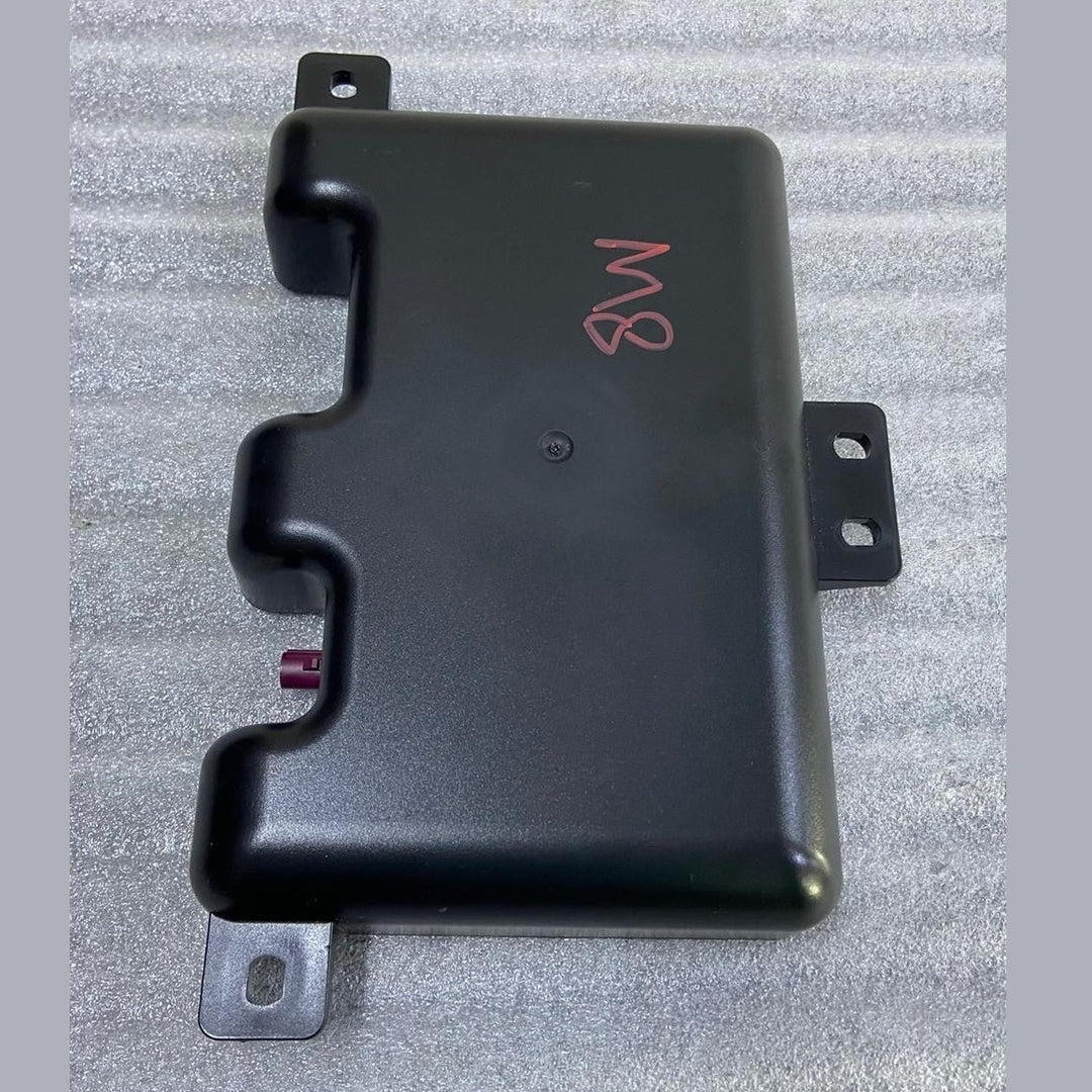 OEM BMW 8 Series F91 M8 G14 G15 G16 Rear Multi Band Antenna LTE Antenna 9396827