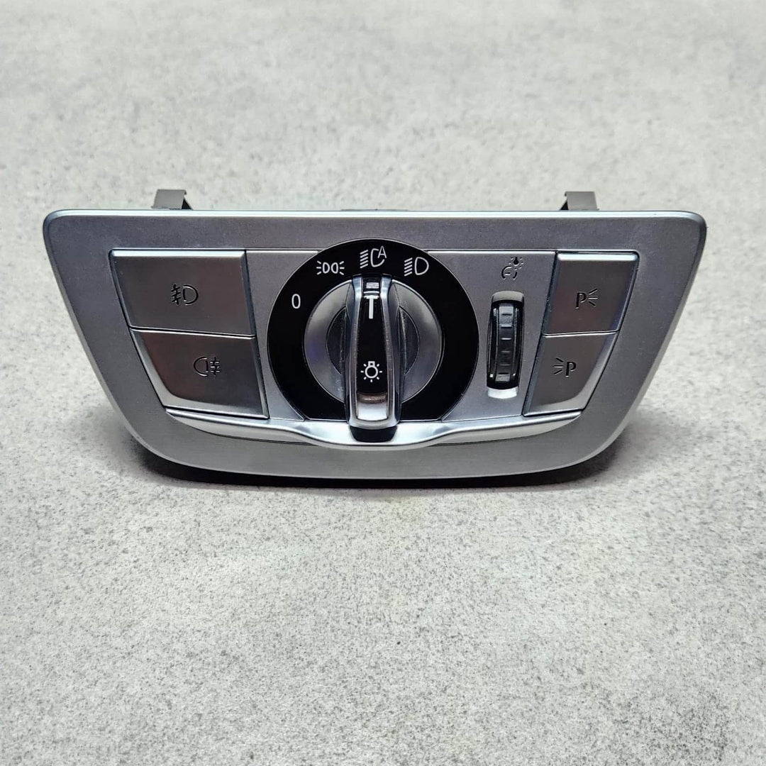 BMW 7 Headlight Control Switch Front Chrome 9493726 7 Series G11 G12 
