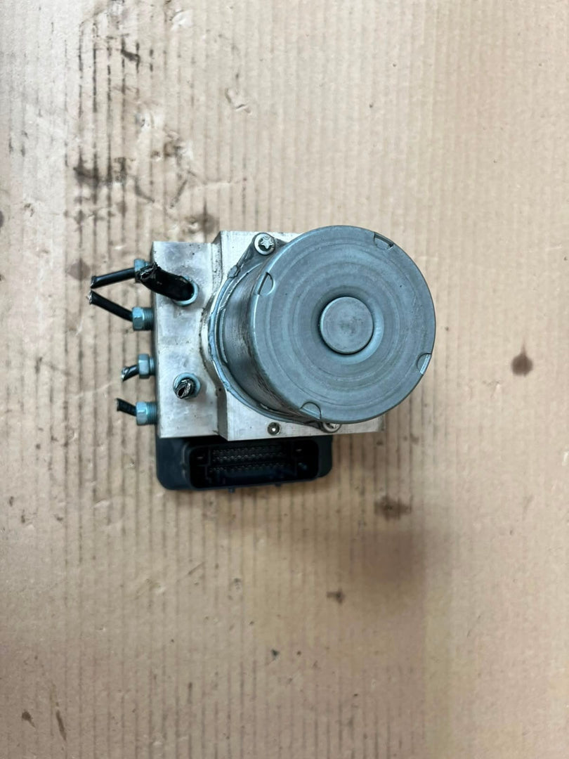 2012-2016 BMW F10 F11 F01 F13 535i ABS Pump Anti-Lock Brake Module 6853400