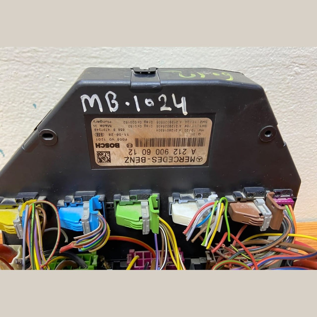 2010-1016 Mercedes E350 Front Sam Fuse Box Control Unit A2129006012 W204 W212