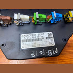 Bild in die Galerieansicht laden, 2012-16 Mercedes E200 Front SAM Fuse Box Control Module A2129004911 E-Class W212