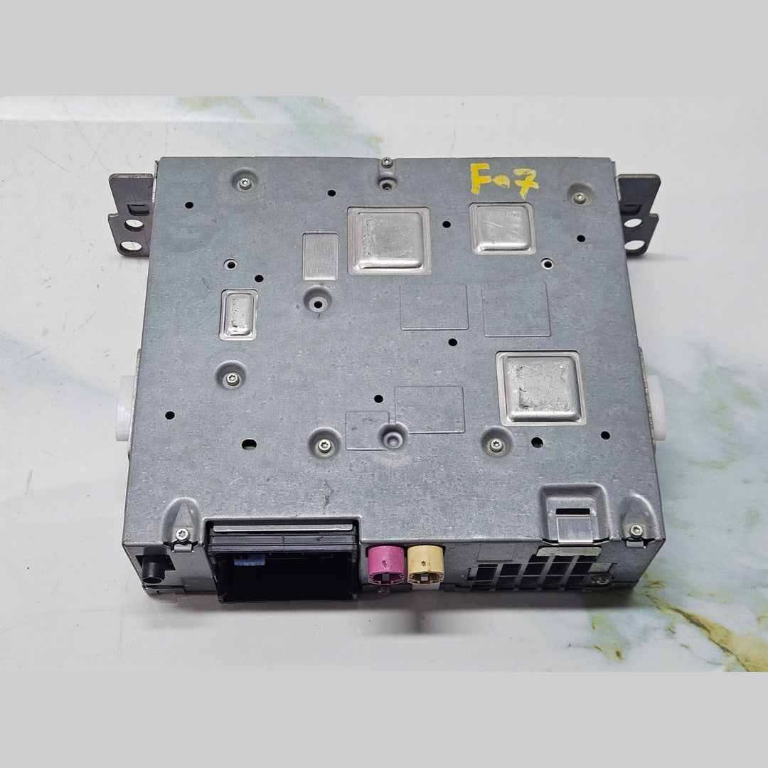 10-12 OEM BMW 5 F10 F11 HU CIC MID BUSINESS CD PLAYER SYSTEM CONTROLLER 9237202