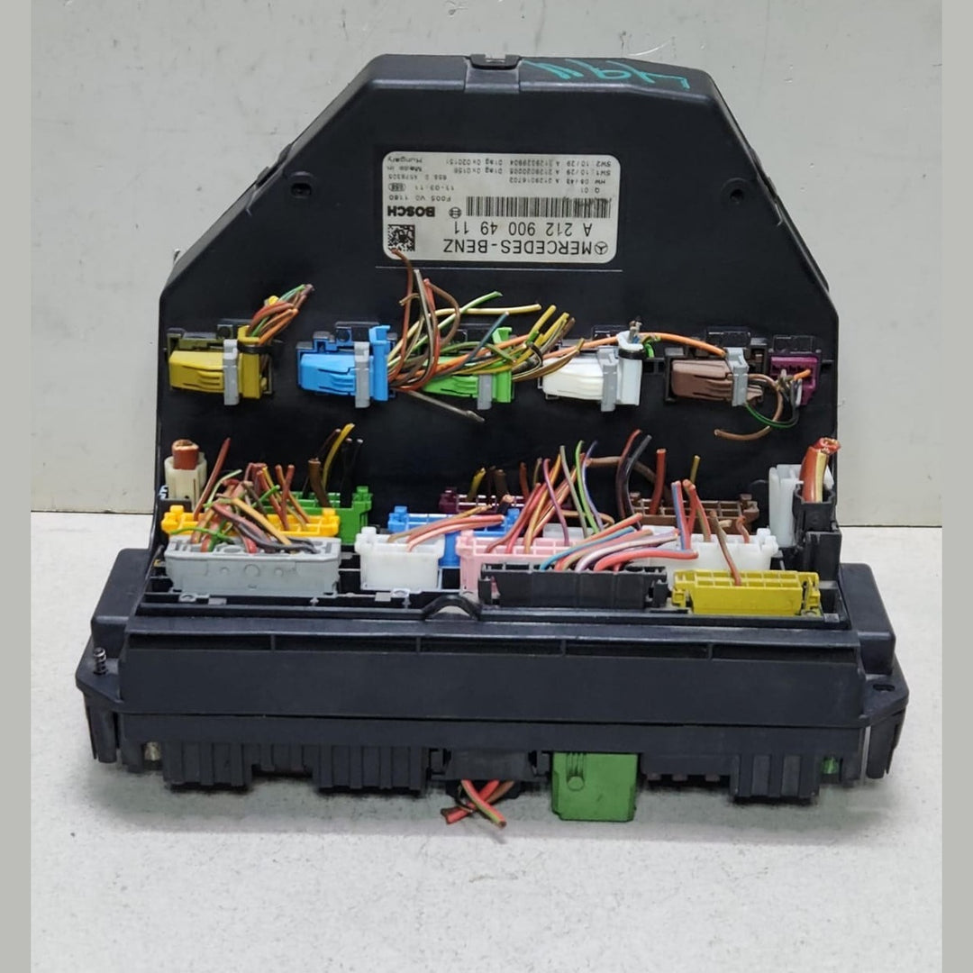 2012-16 Mercedes E200 Front SAM Fuse Box Control Module A2129004911 E-Class W212