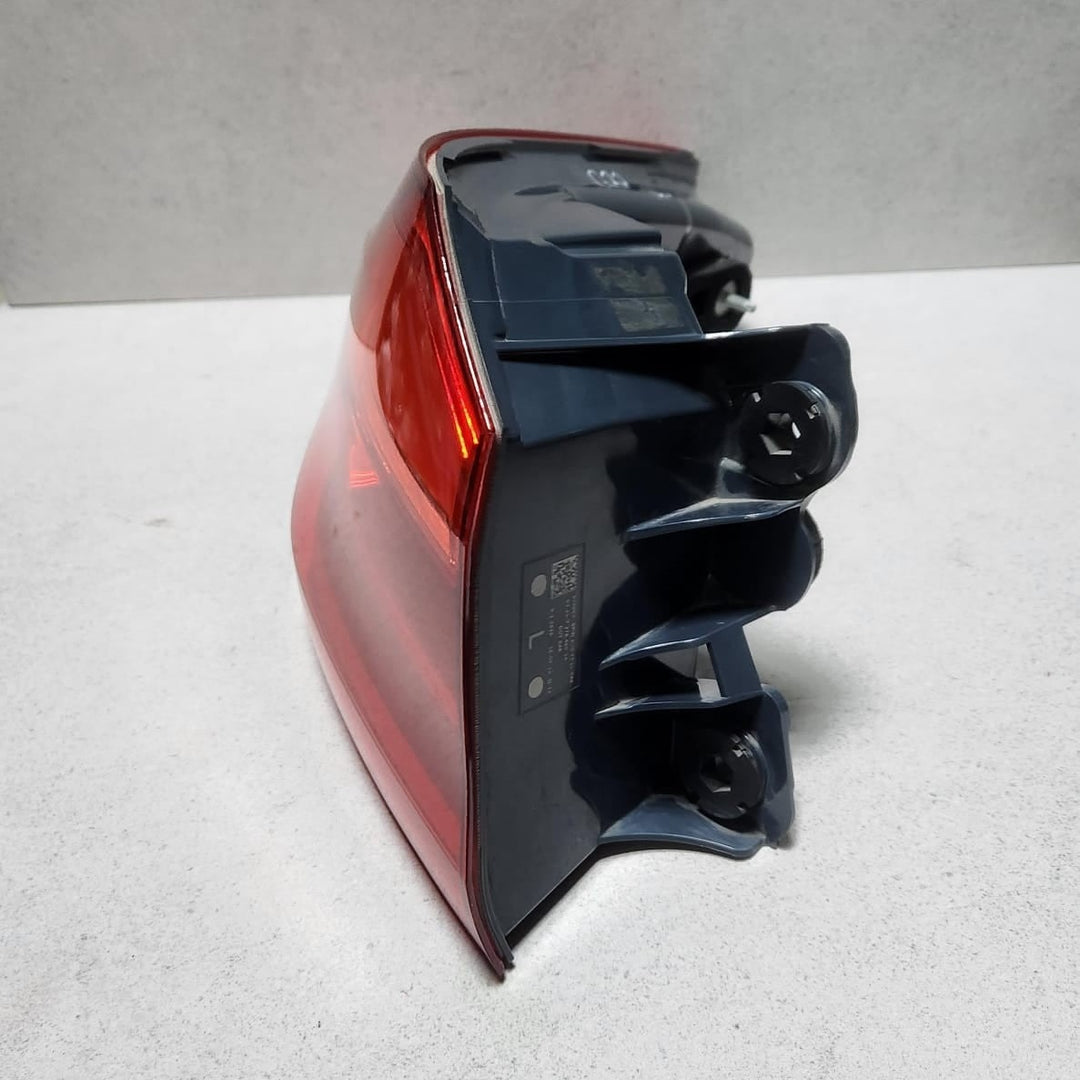 2017-2023 BMW 530i Left Outer Tail Light 7376469 530i 540i 530e M5 G30 F90