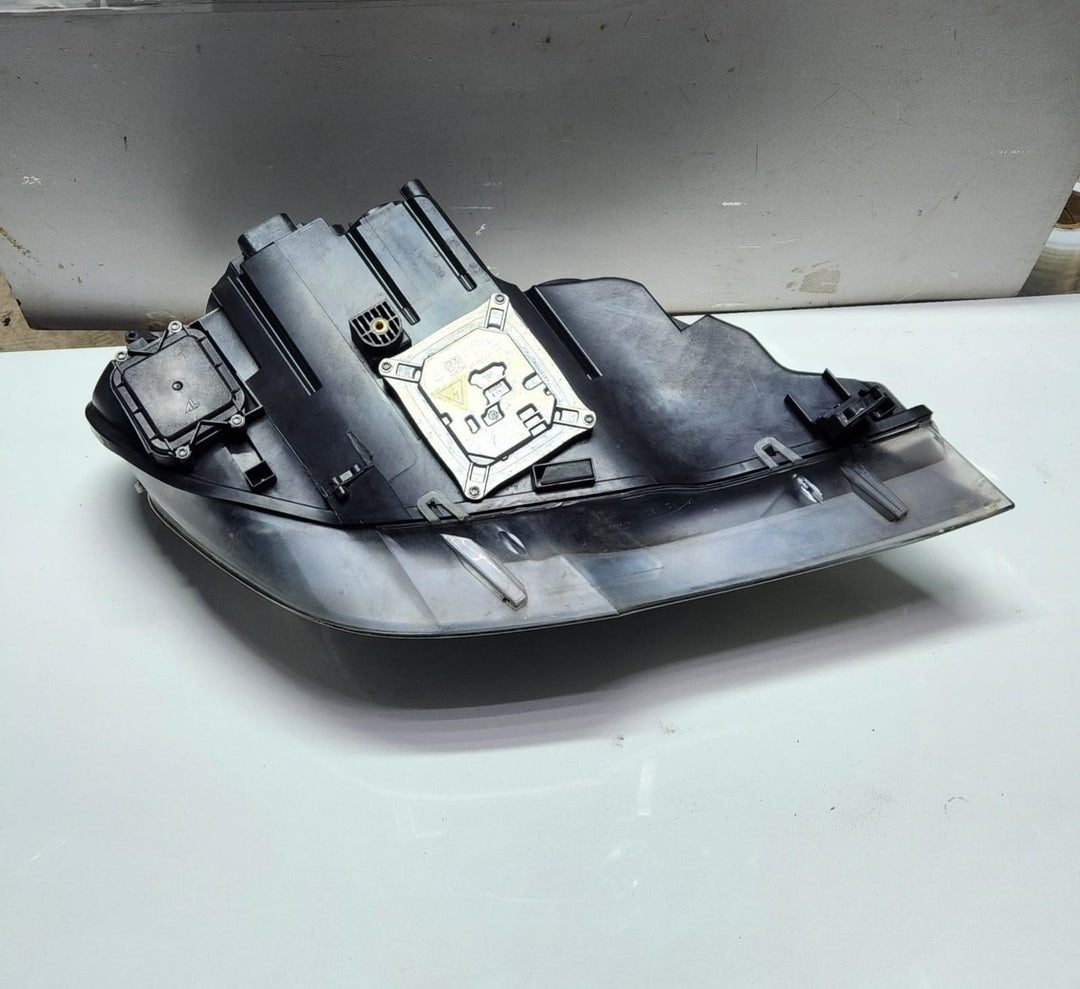 2007-2013 BMW X5 Adaptive Xenon Headlight 7278053 X5 E70 SAE OEM