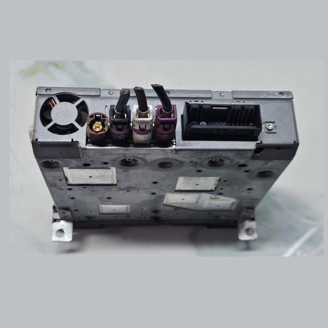 BMW DVD Audio Player Head Unit Rear Cabin 9228930 OEM