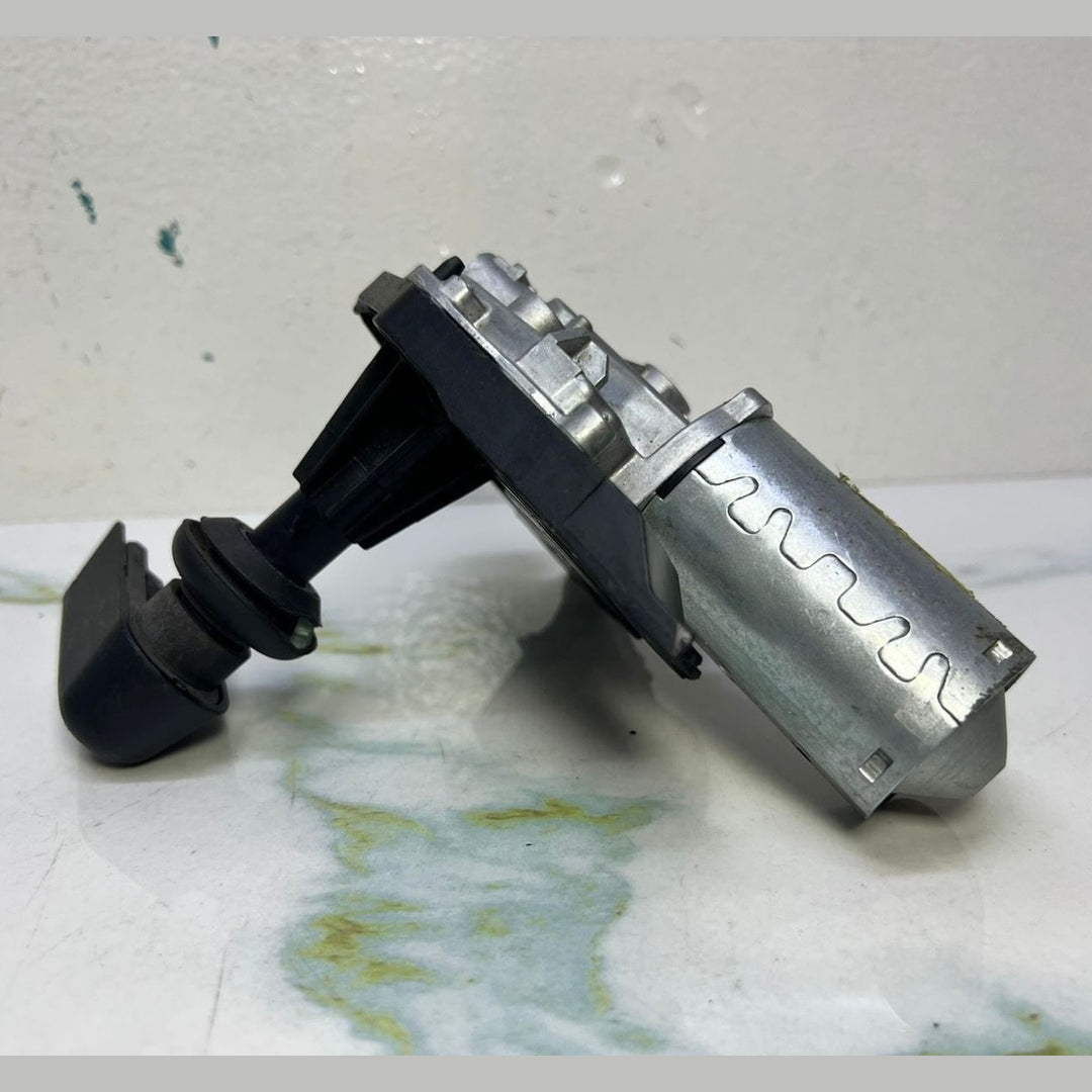 2013-2017 Mercedes Rear Wiper Motor A2469064900 A-Class W176 and B-Class W246