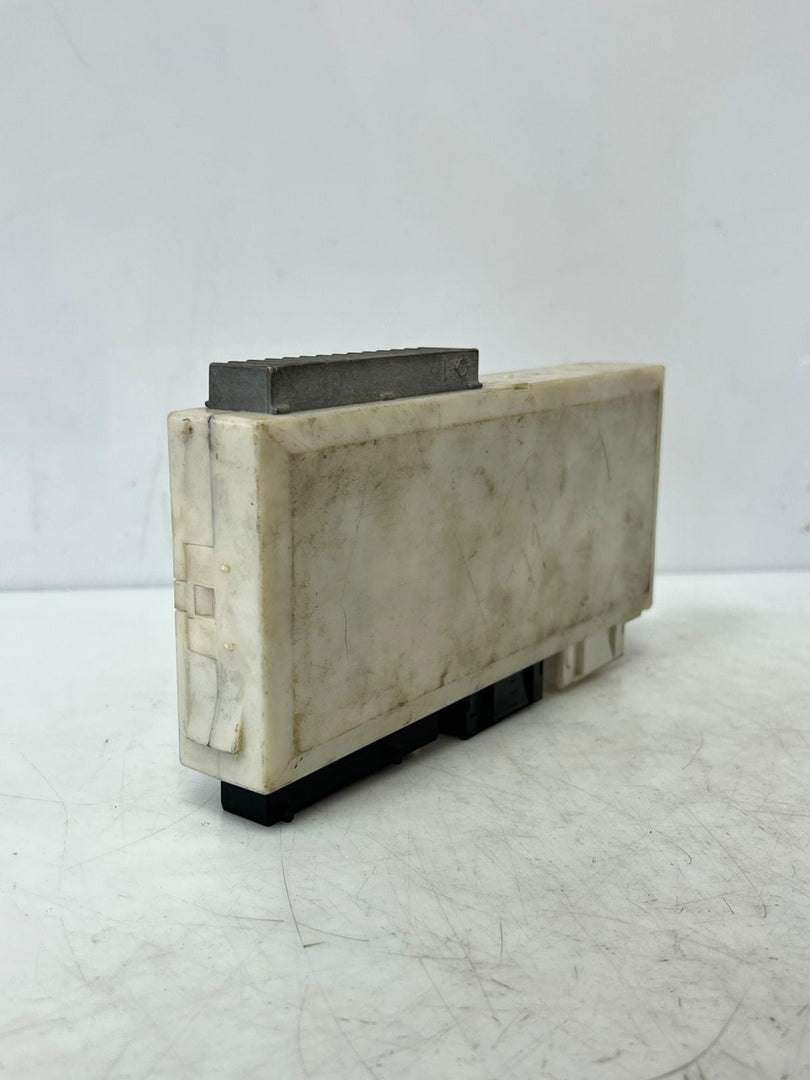 BMW 5 Series E39 GM III Body Control Module BCM 8381963 OEM