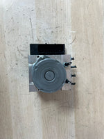 قم بتحميل الصورة إلى عارض الصور، OEM BMW X1 E84 And E90 Hydraulic Unit ABS Pump Module 6860214