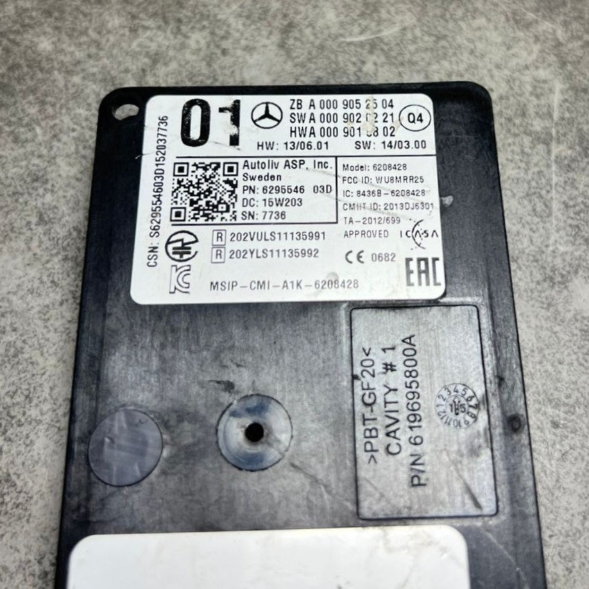 Mercedes W205 Bumper Blind Spot Radar Distance Sensor Module A000 9052504 OEM