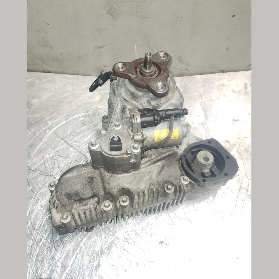 2007 BMW 328xi Transfer Case 7548666 E90 E92 E93 328xi and 335xi AWD model