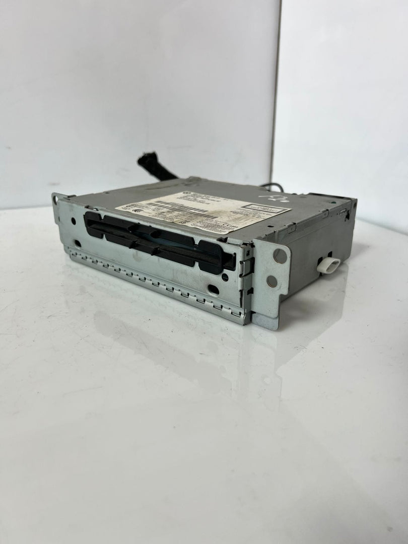 BMW 1' F20 F21, 2' F22 3 Series F30 Radio Navigation Head Unit 9341077 OEM 