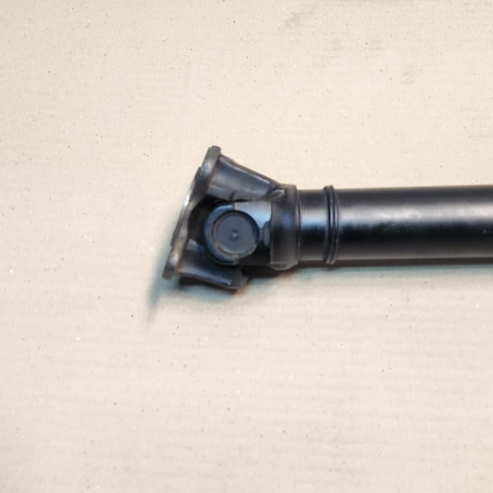 2008-2019 BMW X5 X6 F15 F85 X5M E70 E71  F16 X6M Front Driveshaft 8605866 