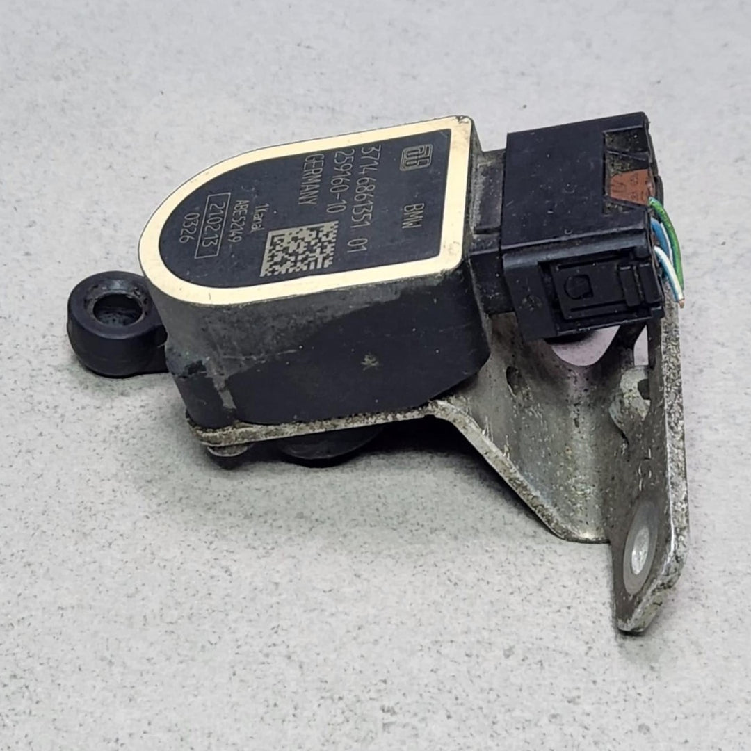 BMW Headlight Level Sensor Rear Xenon 6861351 5 Series F10 F11