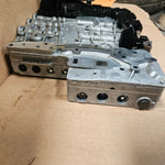 Bild in die Galerieansicht laden, BMW E90 320I LCI GM Transmission Control Mechatronic Valve Body 6HP2I 0260550042