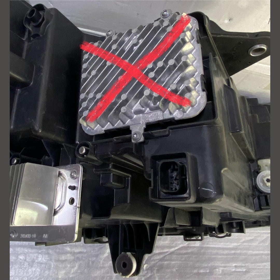 OEM BMW X1 U11 HEADLIGHT FRONT LEFT SIDE ECE MODEL 5A9A233 LHD NO MODULE
