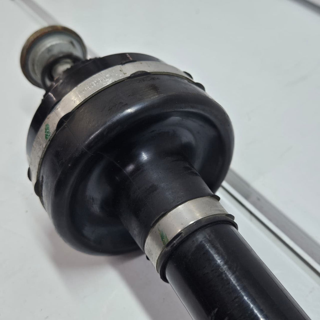 2016-2022 BMW 750i M760i xDrive Axle Shaft Rear Left 8639453