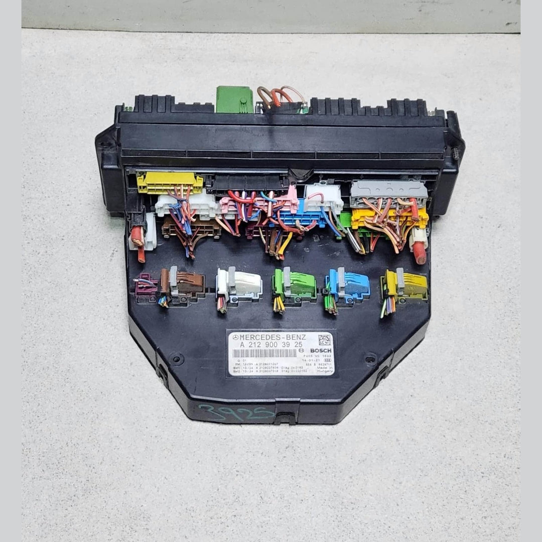 Mercedes-Benz E GLK C Sam Control Module Front A2129003925 E-Class W212 GLK204