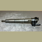 Load image into Gallery viewer, Genuine Mercedes W164 W211 Fuel Injector Sprinter OM642 A642 0701387 Oem Diesel