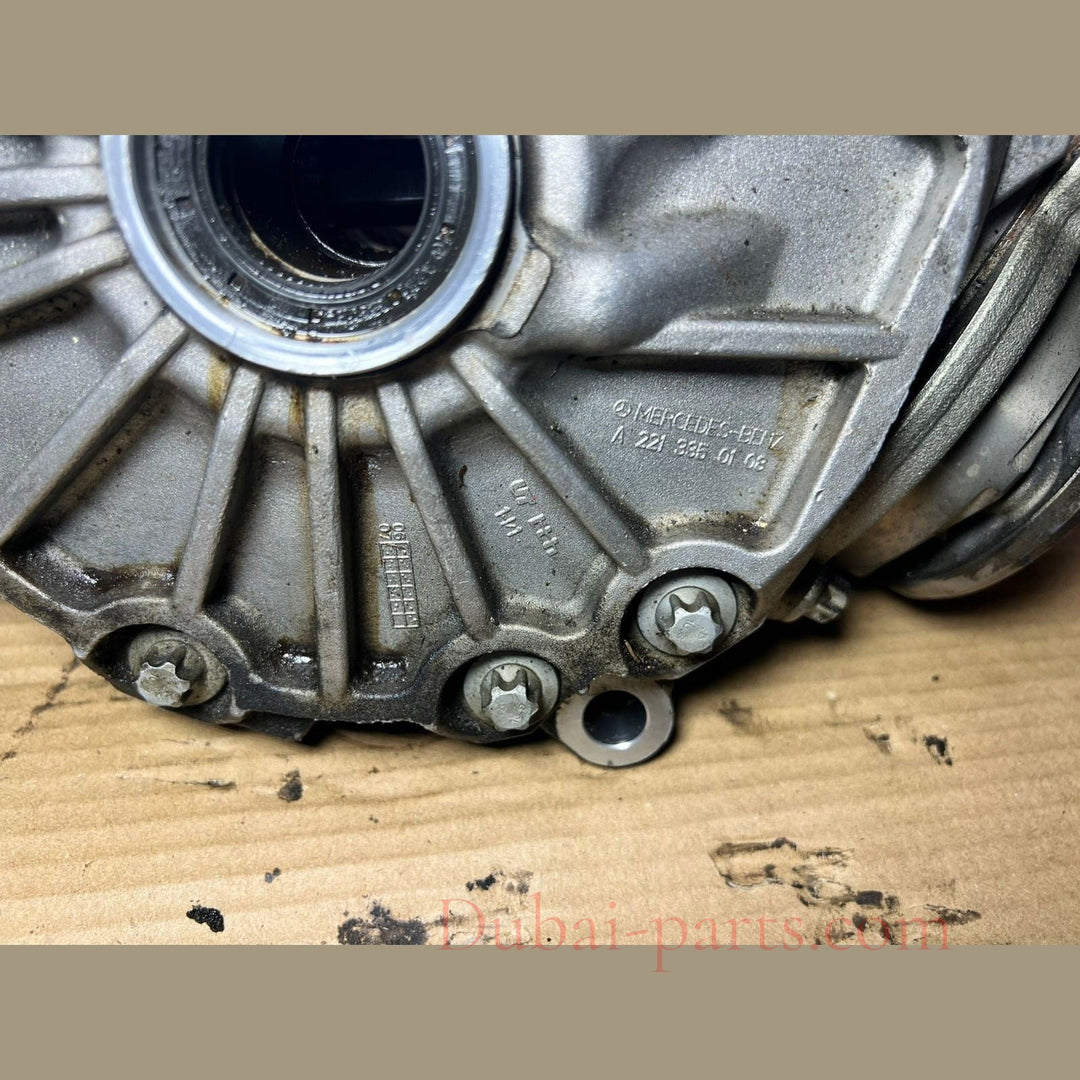 08-16 Mercedes-Benz W212 4Matic Front Axle Differential Carrier A221 3300402