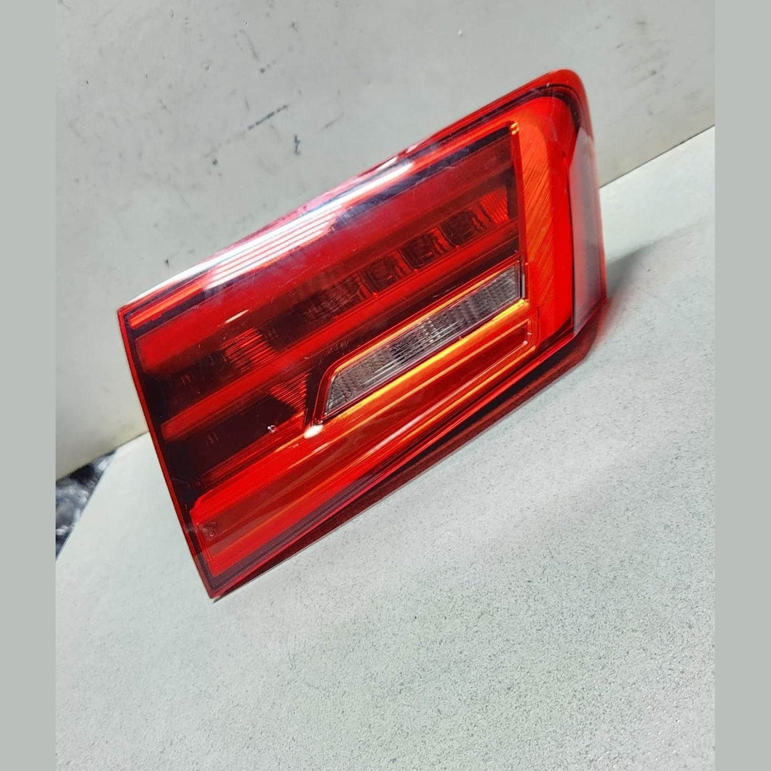 2017 BMW M5 Taillight In Trunk Lid Right 7376474 5 Series G30 G31 G38 and M5 OEM