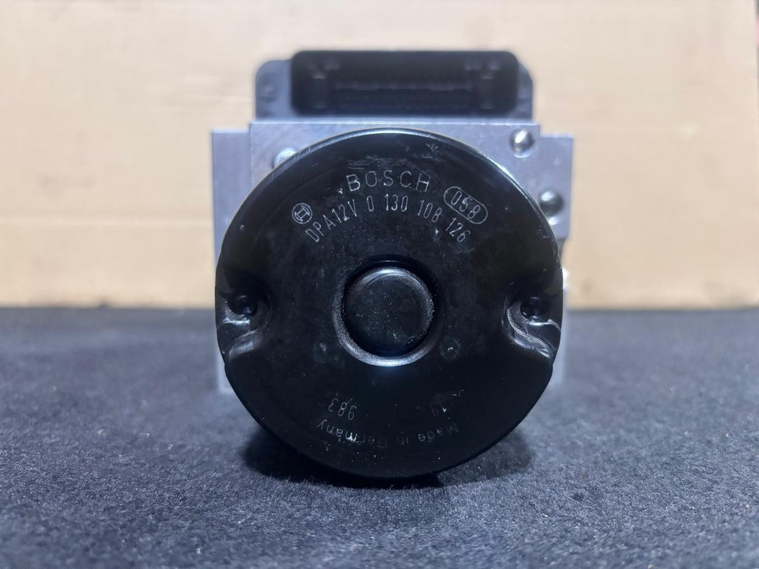 BMW 7 SERIES F01 F02 730D F10 N57 OEM ABS Pump Brake Control Unit 6792478 Bosch