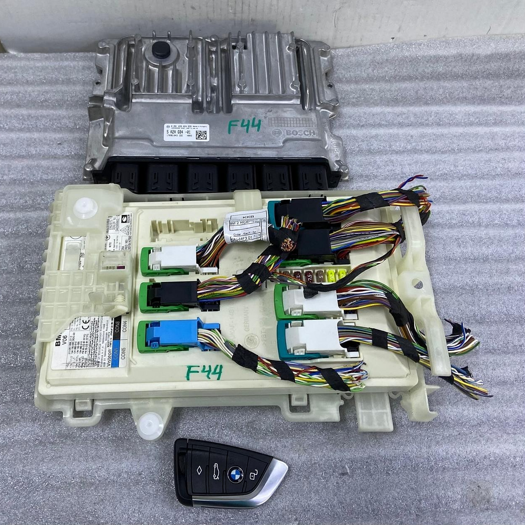 OEM BMW SERIES 2 GRAN COUPE (F44) ENGINE CONTROL UNIT DME ECU SET 5A2A684