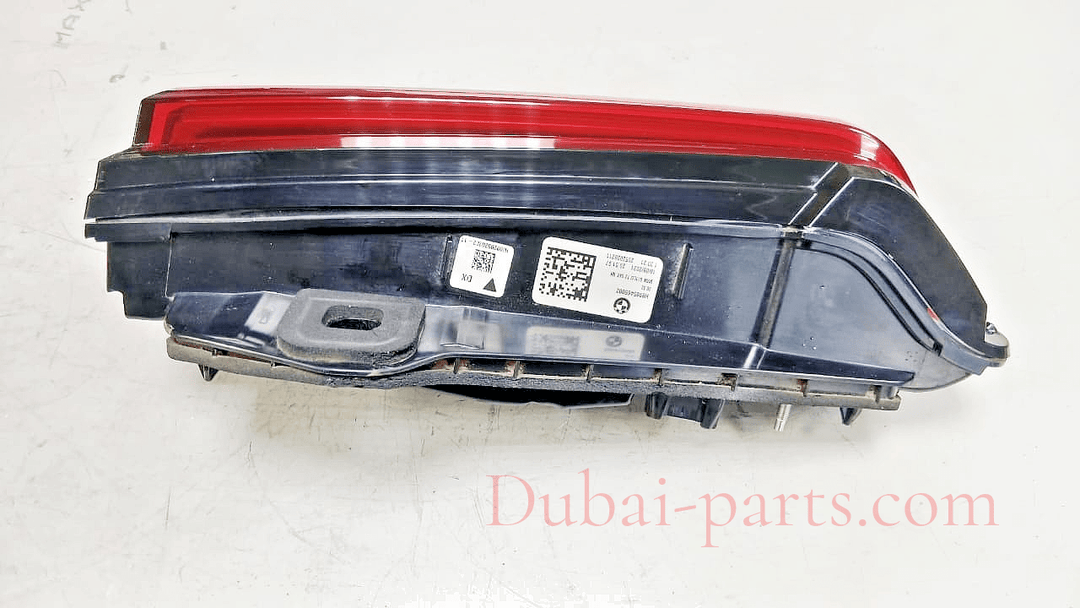 Genuine BMW 7 series  LCI G11 G12 2018-22 rear boot lid light right side 9854650