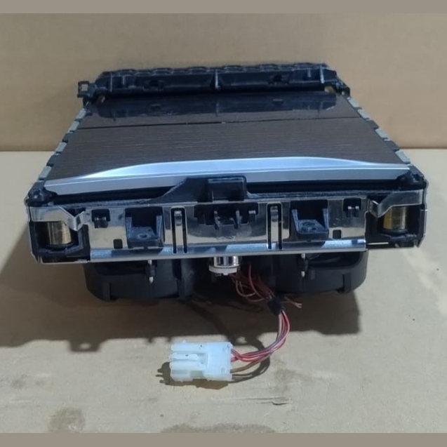 BMW G11 G12 7 SERIES CENTER CONSOLE CUP HOLDER P/N 9302629