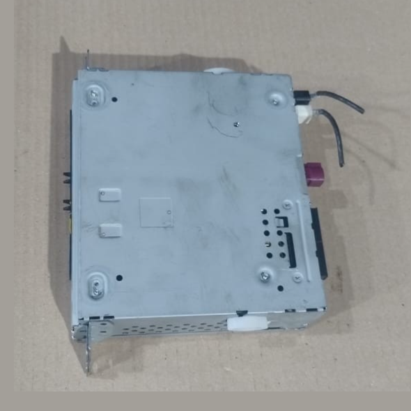 BMW 1 SERIES F20 F21  DIESEL CD PLAYER RADIO HEAD UNIT SYSTEM 9281519