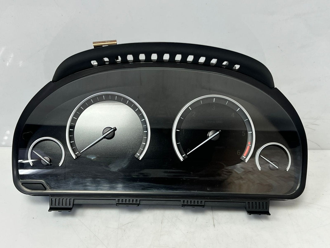 2010-2017 BMW X3 5 Series F10 F11 N57 D30 Instrument Cluster 9387581 OEM
