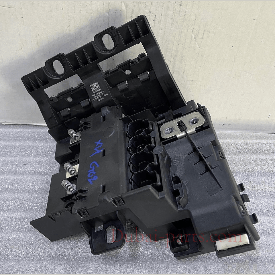 OEM BMW X4 G02 Battery Fuse Box Power Cable Terminal 8736371
