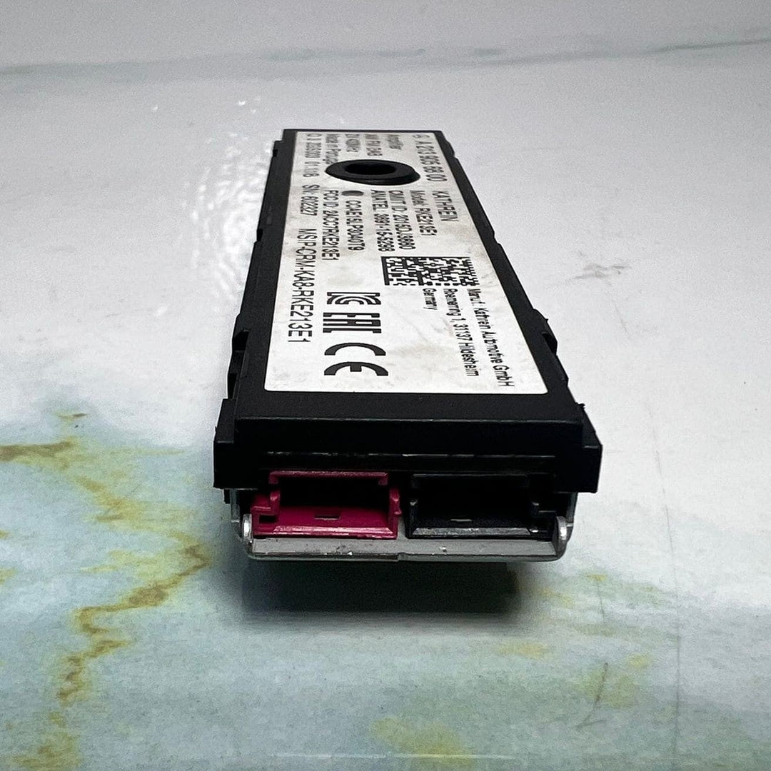 Mercedes Antenna Amplifier A2139056800 C-Class W205 and W177