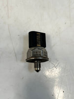 Load image into Gallery viewer, BMW 1 3 5 6 7 Series, X5, X6, Z4 Fuel Rail Pressure Sensor 7537319 OEM