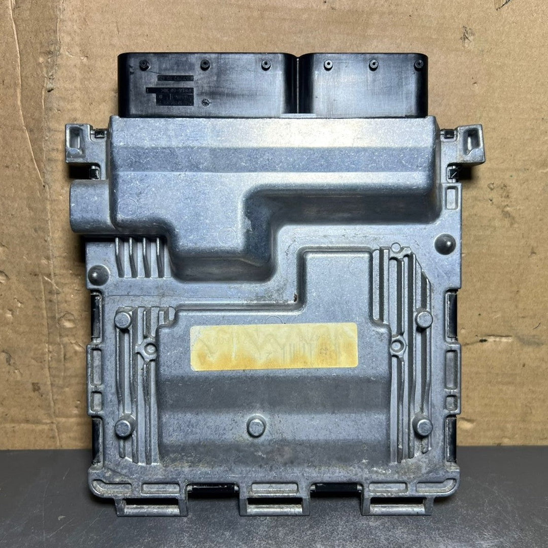 Mercedes Benz W204 C250 ECU ECM Engine Computer Control Module A2711500391