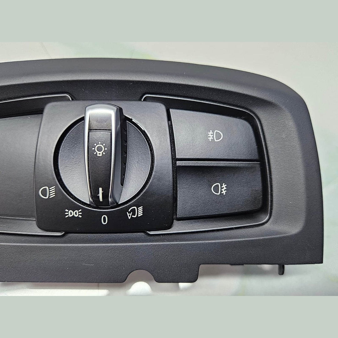 BMW X5 F15 X6 F16 RHD Headlight Control Switch 6824888 OEM
