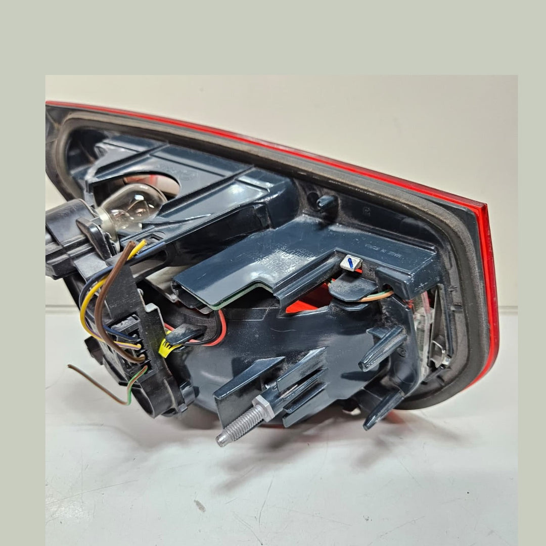 7313056-2012-2018 BMW 3 Series F30 Trunk Lamp Right Side OEM  