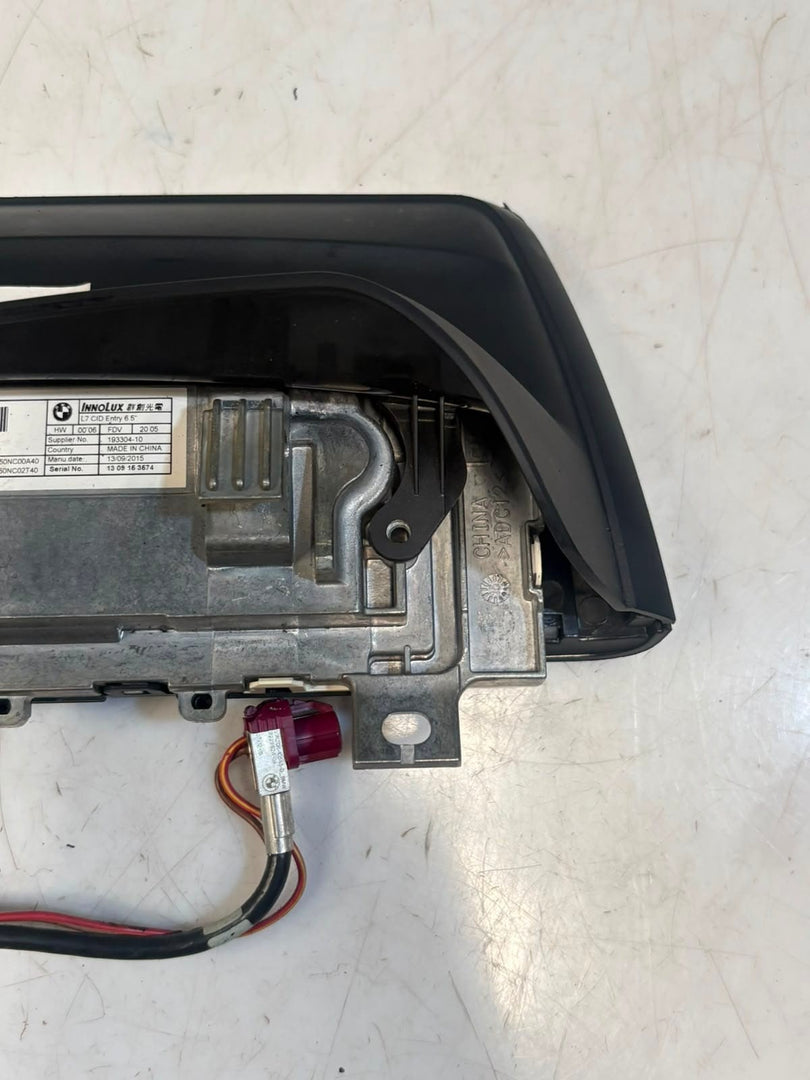 BMW  1' 2' F22 F23 F87 F20 F21 Central Information Display Screen 9270392 OEM