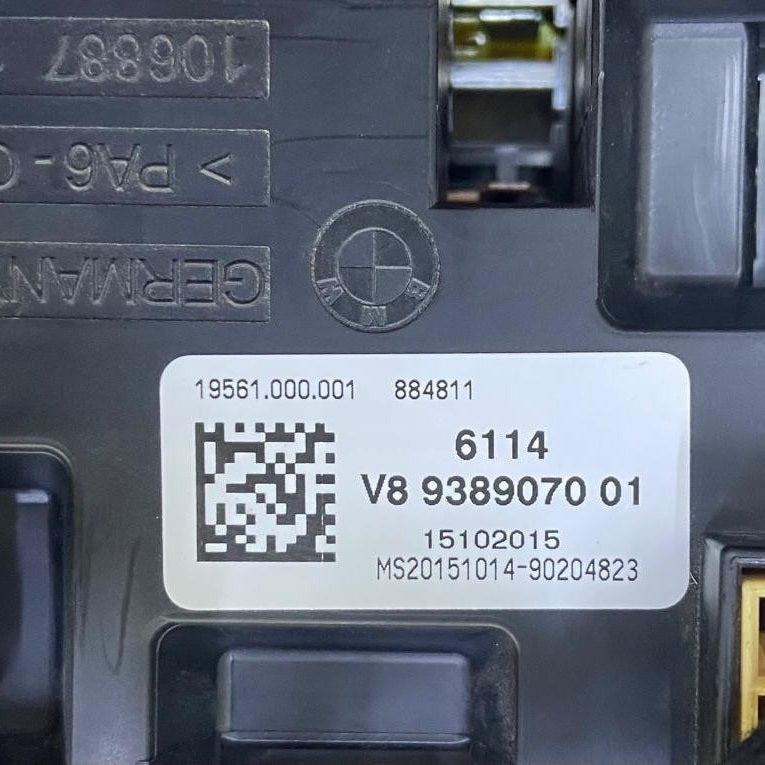 OEM BMW 4 SERIES F33 REAR FUSE RELAY POWER DISTRIBUTION BOX 9389070
