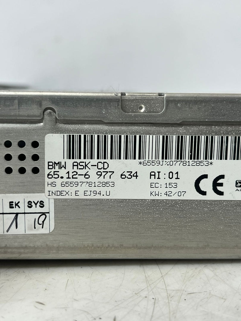 2005 BMW 745Li 7 Series E65 E66 E67 Cd Audio System Controller Player 6977634