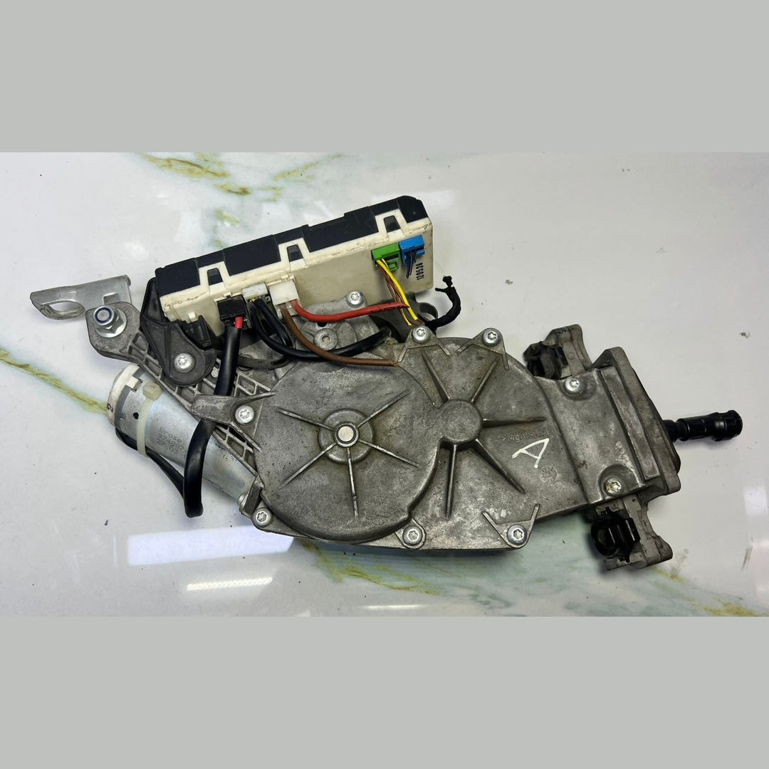Mercedes Tailgate Lift Motor A2128203642 C-Class W204 E-Class W212