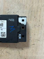 قم بتحميل الصورة إلى عارض الصور، BMW X7 F25 X3 F15 X5 F16 X6 HEATED SEAT CONTROL MODULE P/N 9216468