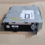 Bild in die Galerieansicht laden, BMW F10 SERIES HEAD UNIT OEM CD-MID AUDIO RADIO- 9248364