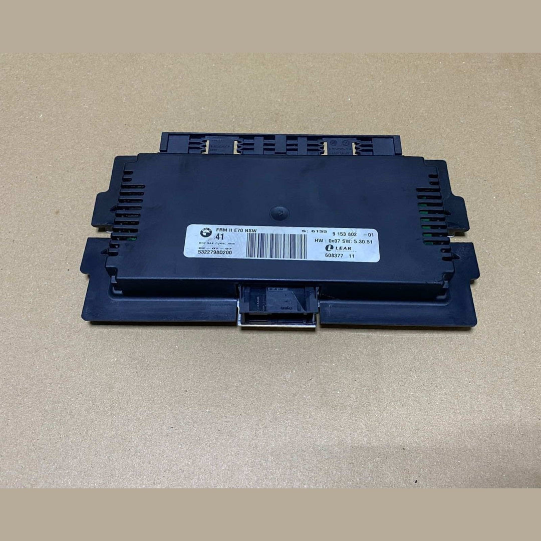 BMW Footwell Light Module Control Unit 9153802  X5 E70 