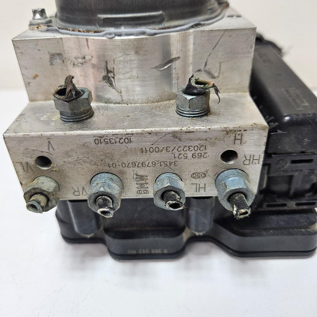 2011-2016 BMW 5 Series F10 F11 528i 535i, 550i ABS Pump Control Module 6797668