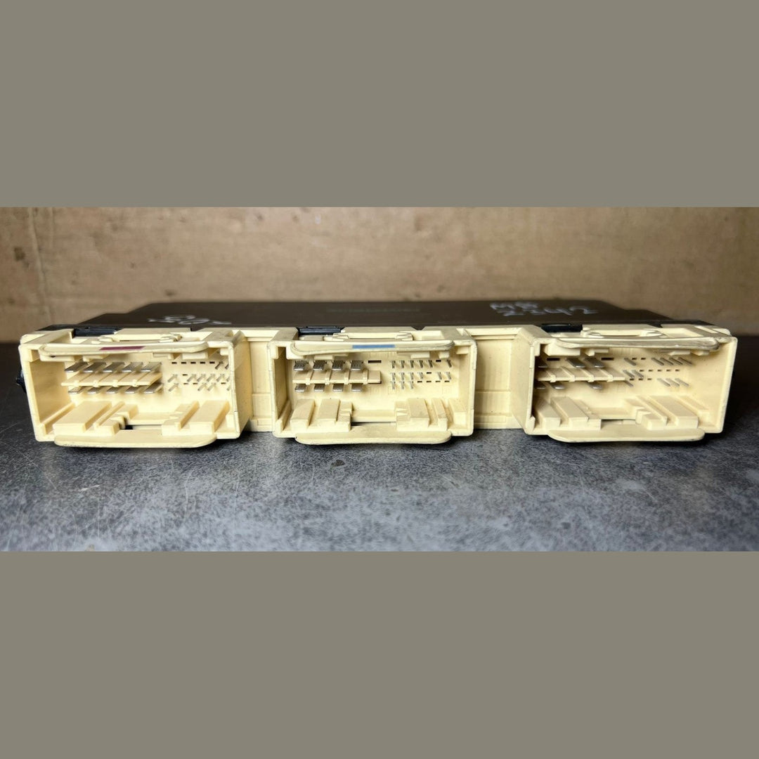 Mercedes W205 C-Class Front Driver Seat Control Module A205 9006402 OEM LHD