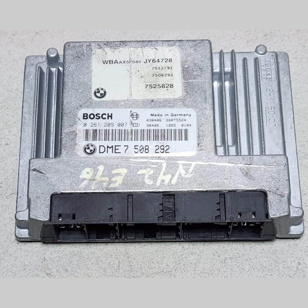 1998-1999 BMW 318i Engine Control Unit 7508292 3 Series E46 318i