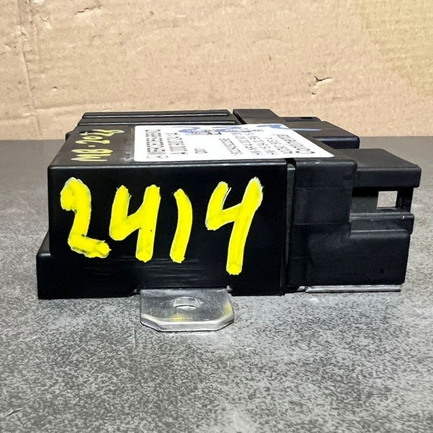 2015-2020 Mercedes S-Class W222 W205 Fuel Pump Control Module A000 9002414 OEM