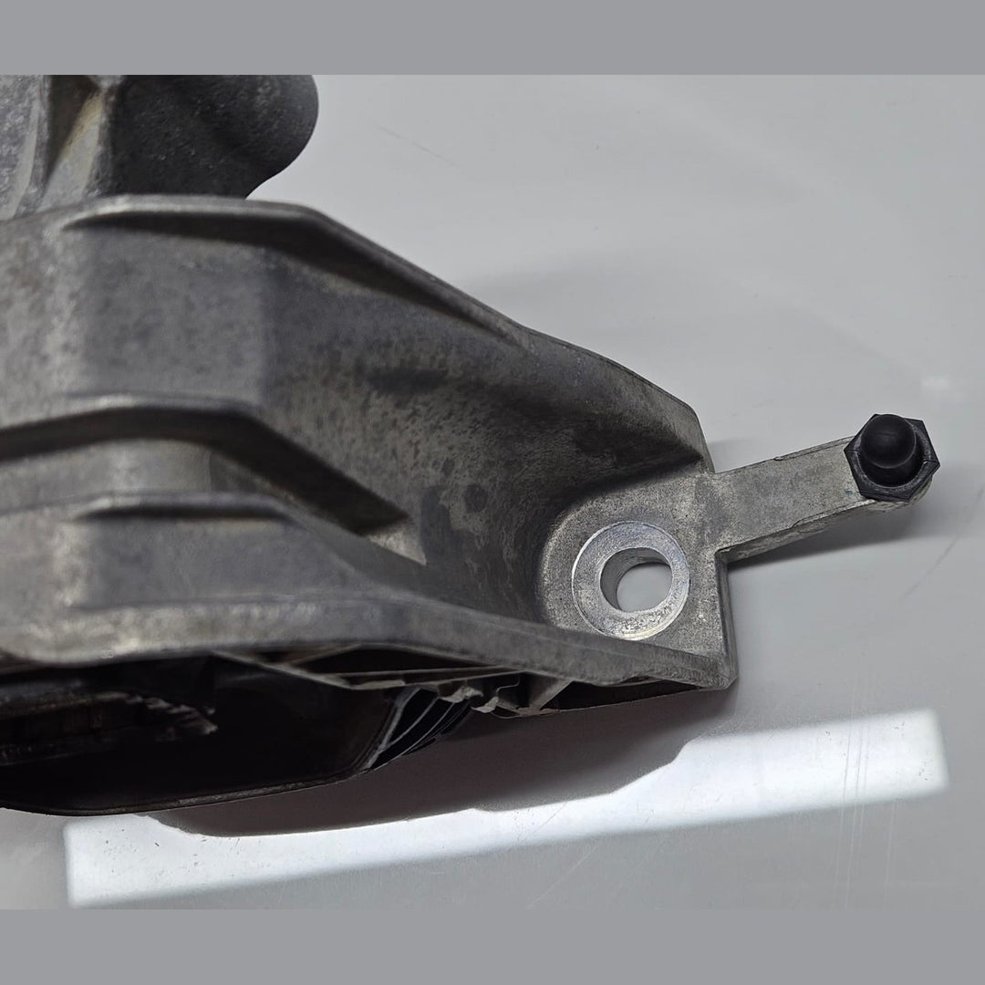 9423376-2024 BMW X1 U11 B38N Engine Mount Right Side OEM